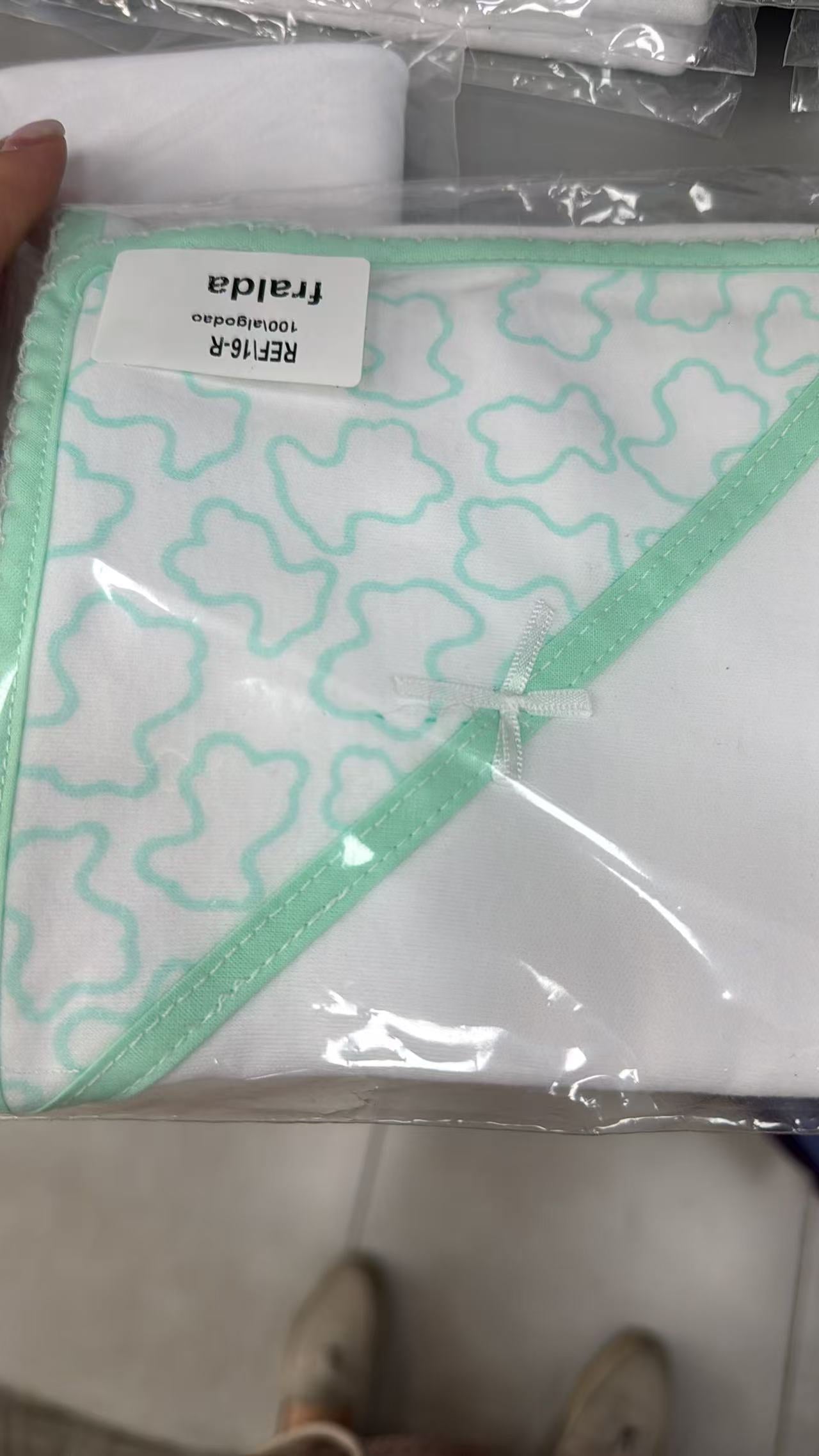 GASA DE BEBE OSITO 100% ALGODON  MEDIDA 60CM*60CM